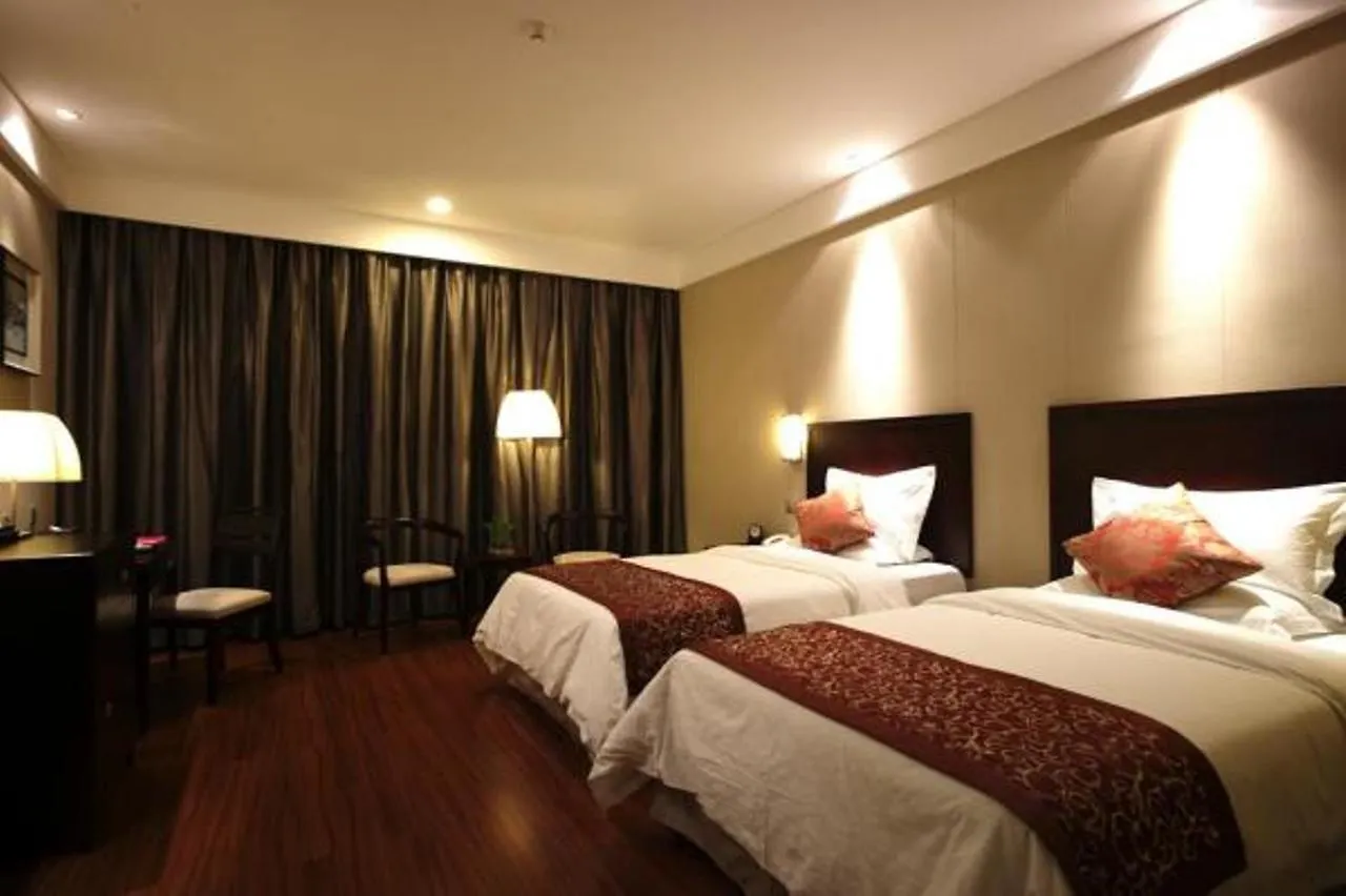 Hotel Ramada Suzhou Luzhi